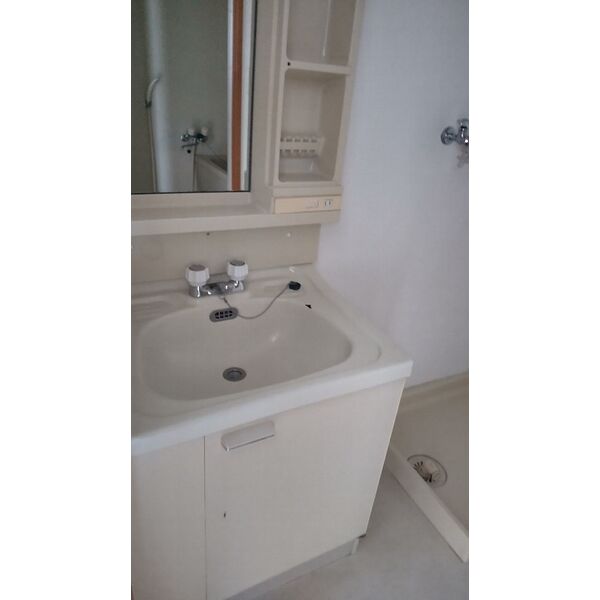 洗面設備　※別室の参考写真の為、現況優先です。