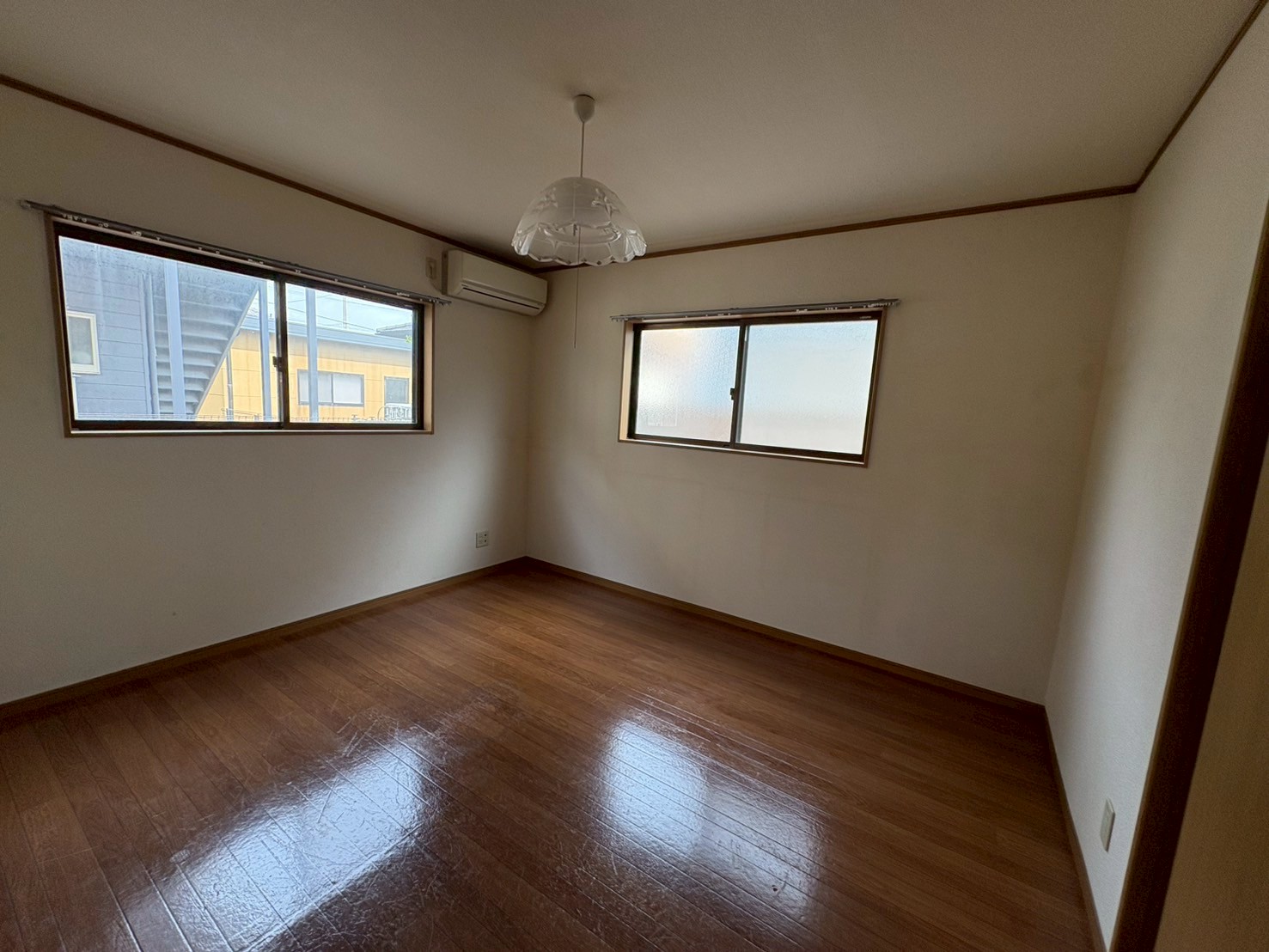 その他部屋・スペース　角部屋なので窓が多い☆