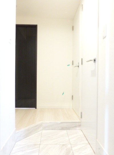 玄関　別部屋参考写真