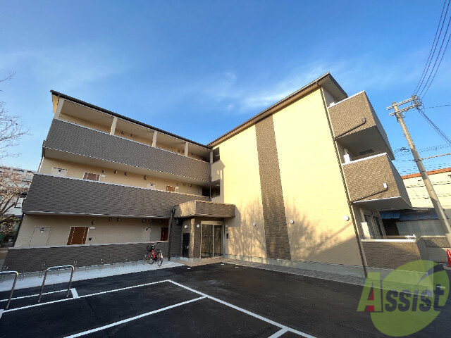 建物外観　東灘区北青木「クレストＫＯＢＥ」