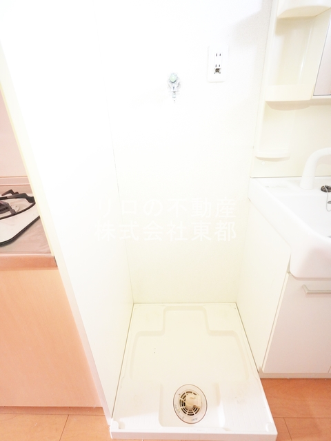 その他　洗濯機置場には防水パンを設置！水漏れも安心です◎