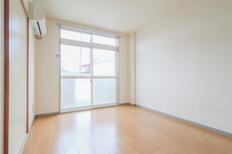 居室・リビング　図面と現状に相違がある場合には現状を優先