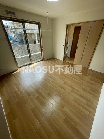 居室・リビング　ゆったり過ごせる居間です