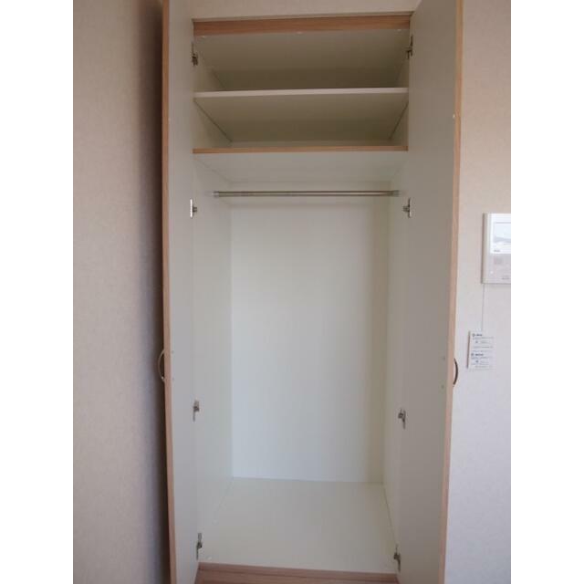 収納　クローゼット