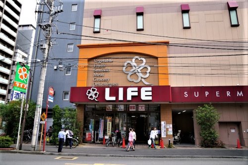 スーパー　ライフ神田和泉町店（スーパー）まで383m