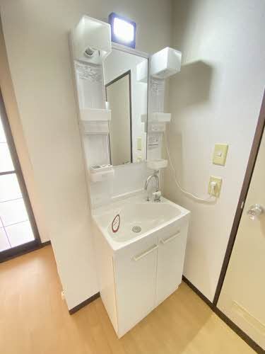 洗面設備　洗面化粧台