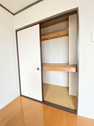 収納　洋室収納