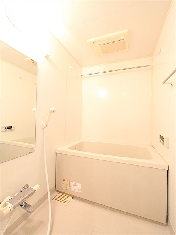 バス・シャワールーム　バスルーム