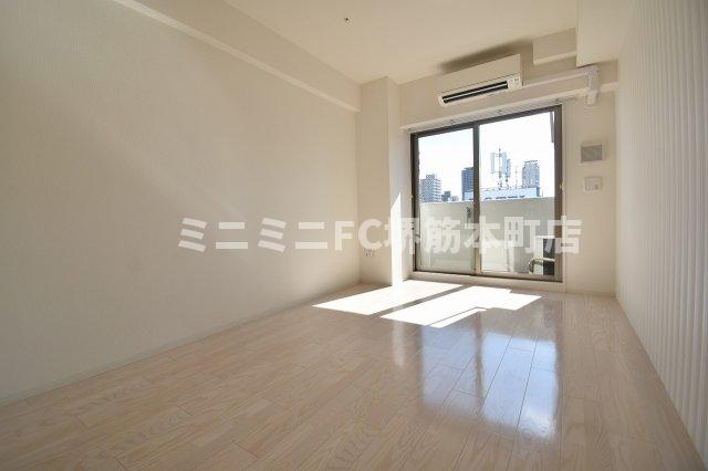 居室・リビング　広々とした室内です。