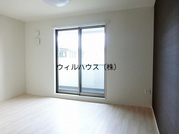 居室・リビング　広々としたリビング！