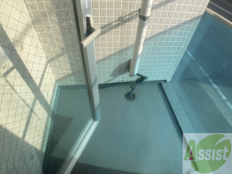 バルコニー　バルコニーが広くプチガーデニングも出来そうですね～。