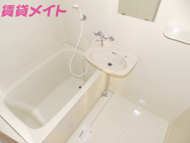 バス・シャワールーム　反転タイプ参考写真