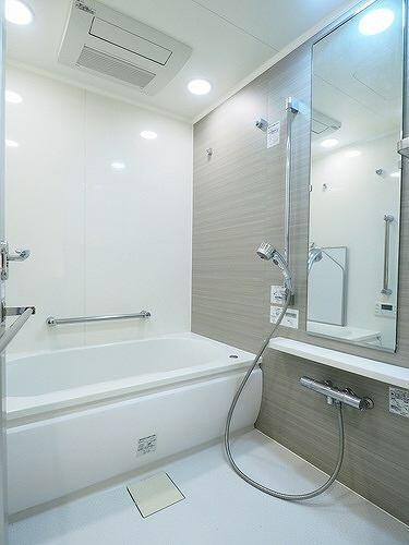 バス・シャワールーム　浴室