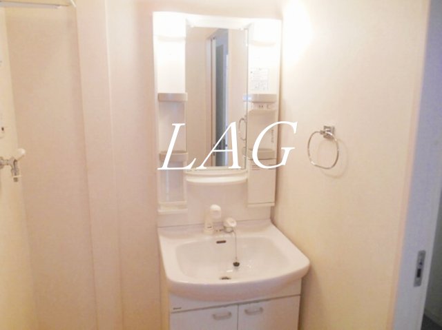 洗面設備　独立洗面台です。