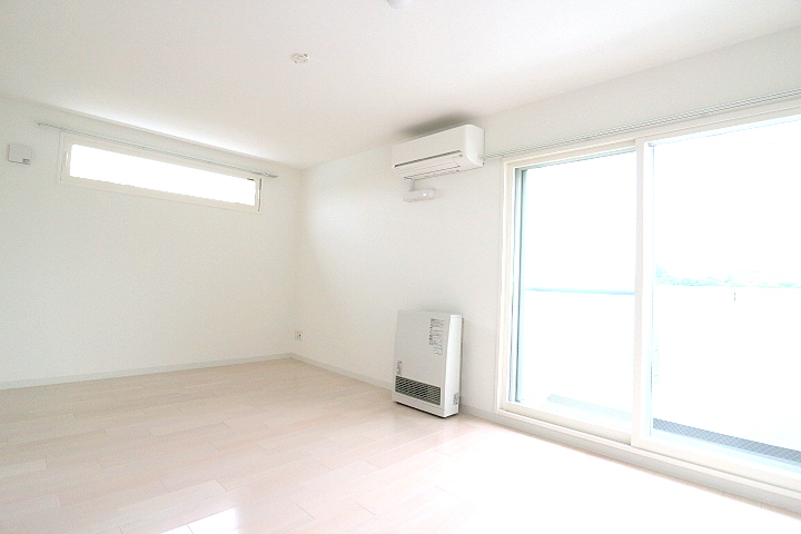 居室・リビング　広々としたリビングです♪