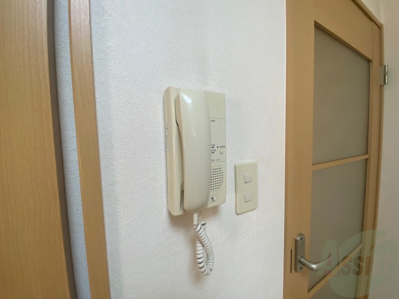 セキュリティ　インターホンは通話ができるので急な訪問があっても安心です。
