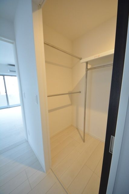 収納　ウォークインクローゼット