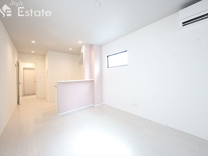 居室・リビング　内装