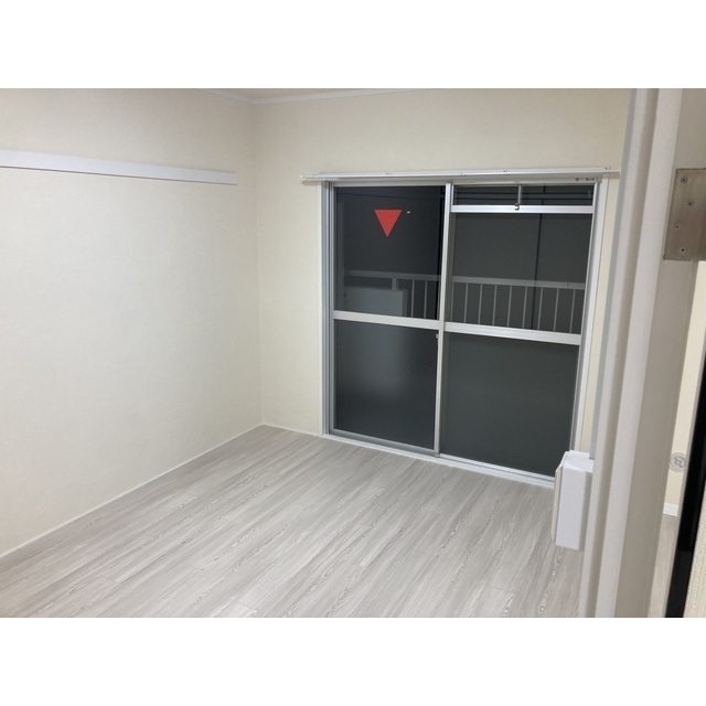 居室・リビング　こちらのリビングで趣味の時間をお楽しみください