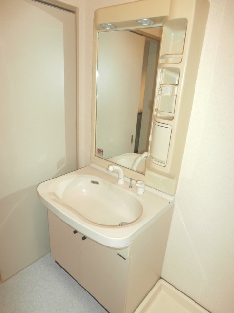 洗面設備　同仕様