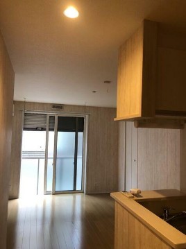 居室・リビング　11.4帖のきれいな洋室。