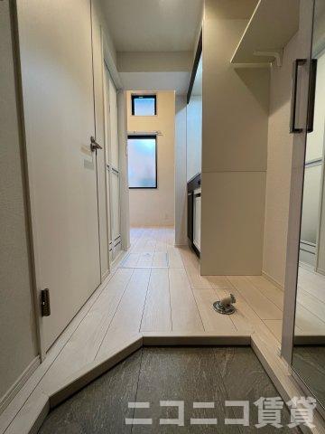 玄関　別号室イメージの為、現状を優先致します。