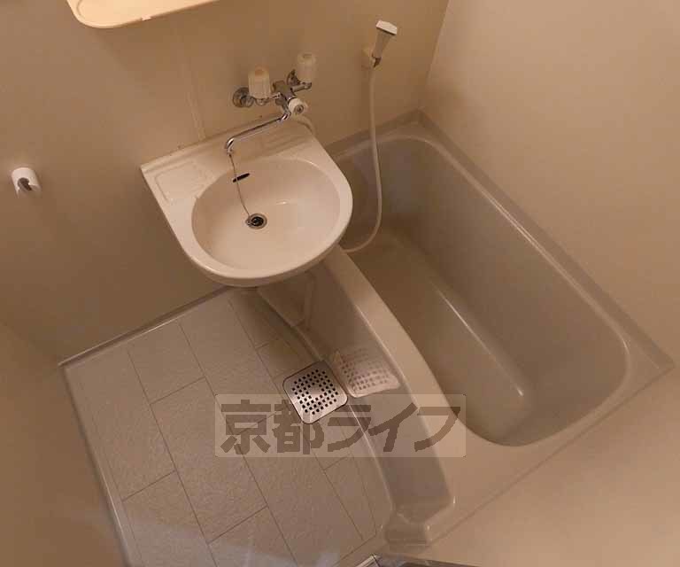 バス・シャワールーム　浴室です