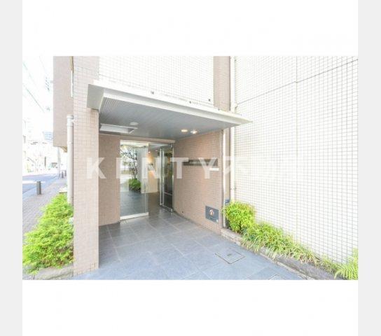 エントランス　建物の内部です