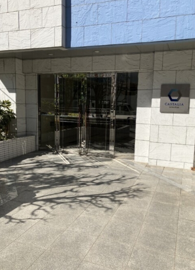 居室・リビング　★専門業者によるクリーニングで綺麗な室内★