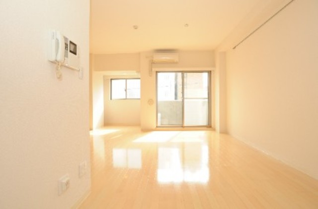 居室・リビング　★日当たりが良く、明るいリビング★