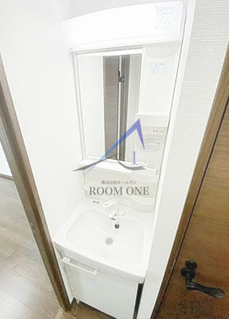 洗面設備　独立洗面台です。