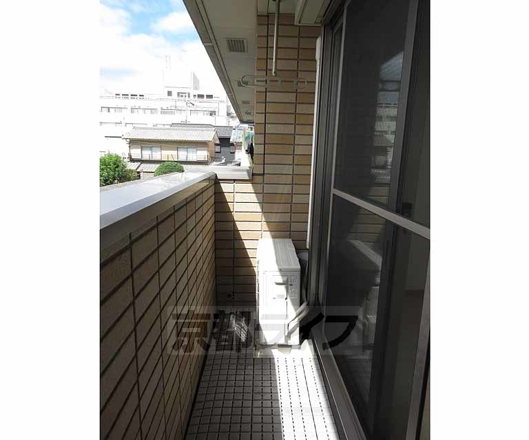 バルコニー　奥行きのあるバルコニーです