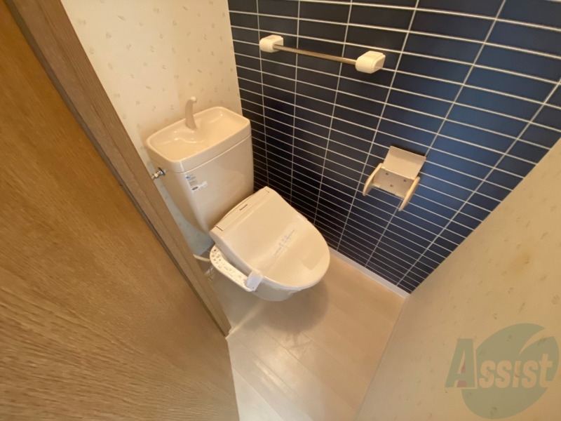 トイレ　トイレです。ウォシュレット付を探している方、おすすめです。