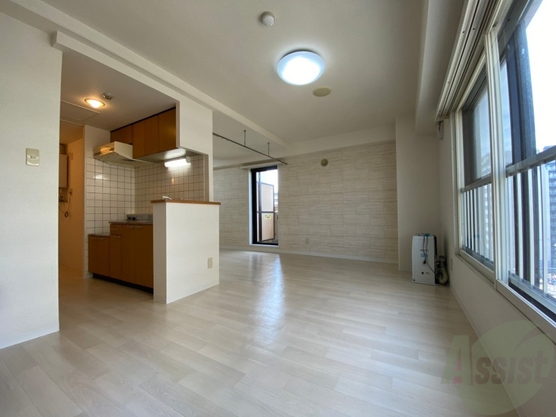 居室・リビング　広くてキレイなお部屋が広がっていて、充実した生活が送れそう。