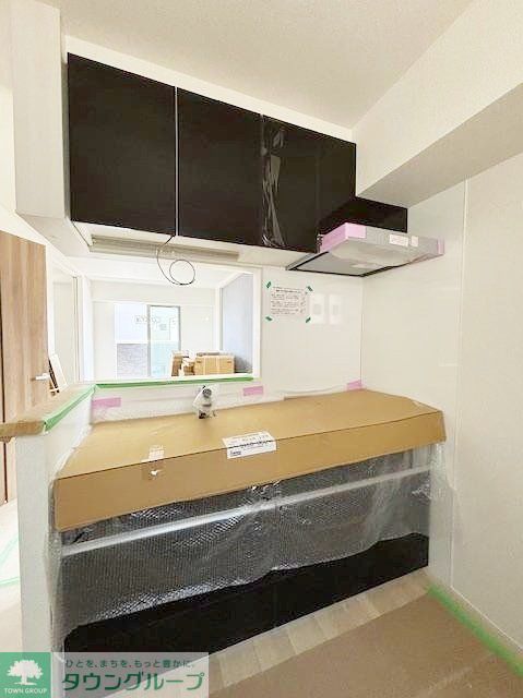 キッチン　玄関