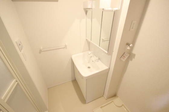 洗面設備　※別部屋の写真です