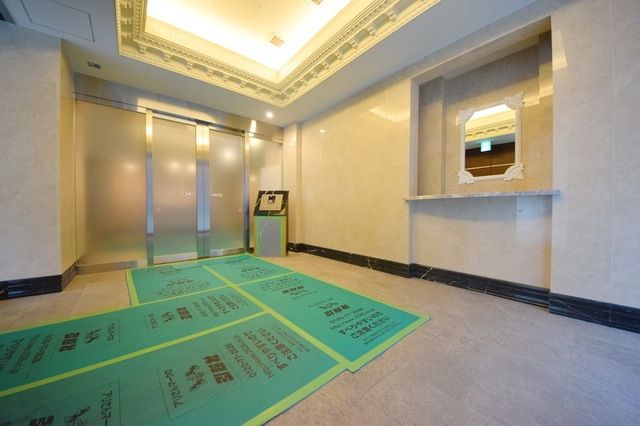 エントランス　オートロック完備