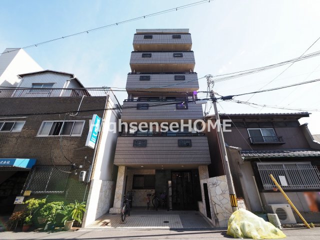 建物外観　外観は落ち着いています