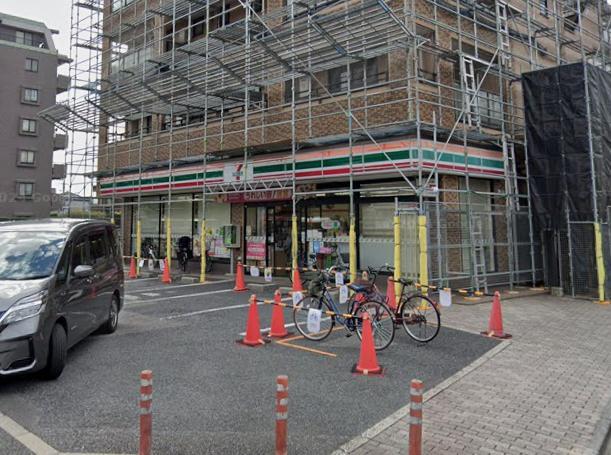 コンビニ　セブン-イレブン 足立東保木間１丁目店（コンビニ）まで110m