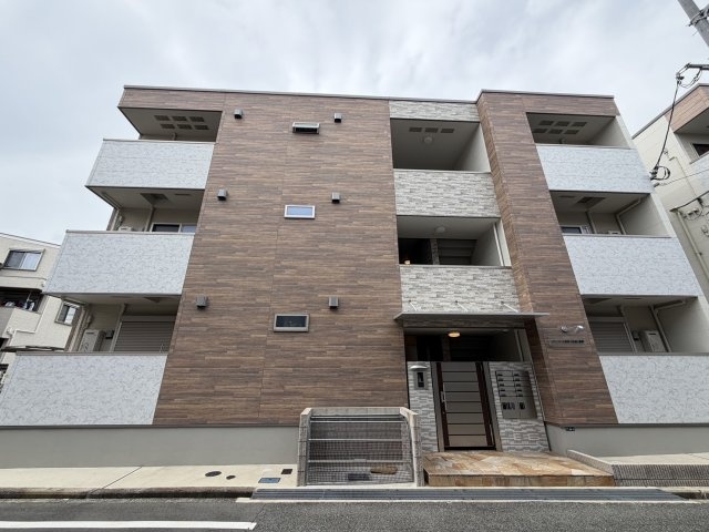建物外観　建設中