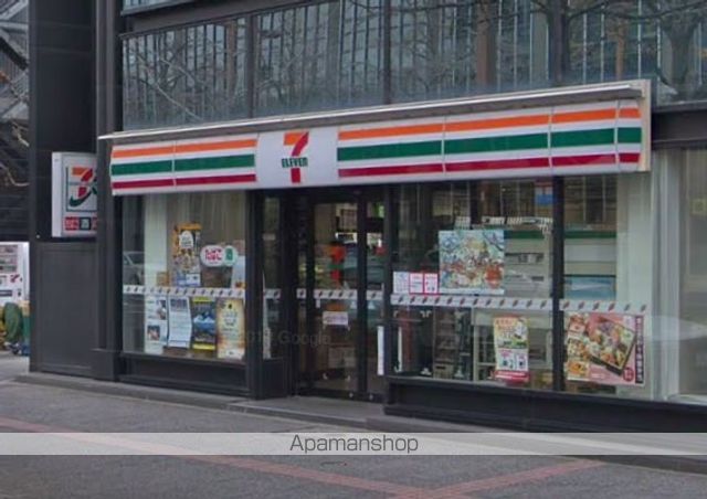 コンビニ　セブンイレブン（コンビニ）まで385m
