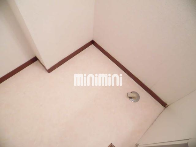 その他　室内に嬉しい洗濯機置き場があります