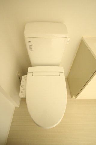 トイレ　（別タイプ参考写真）LEXE日暮里id　荒川区東日暮里4