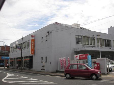 郵便局　諫早郵便局（郵便局）まで410m
