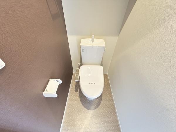 近鉄南大阪線 古市駅 徒歩11分 2階建 築7年のトイレ写真