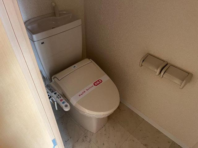 トイレ　シャワー付トイレ