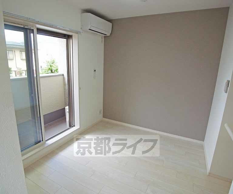居室・リビング　きれいなお部屋です