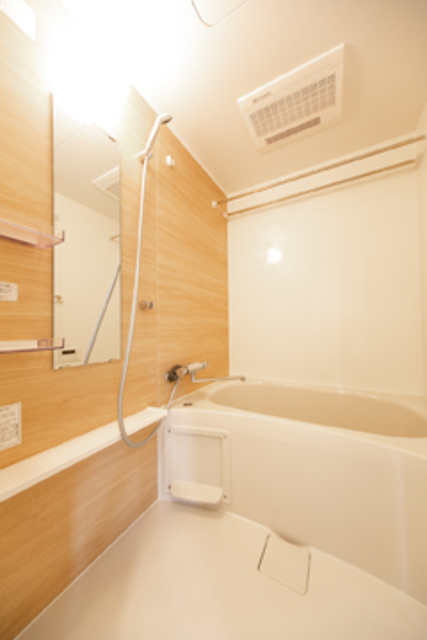 バス・シャワールーム　※写真は同タイプ住戸です。