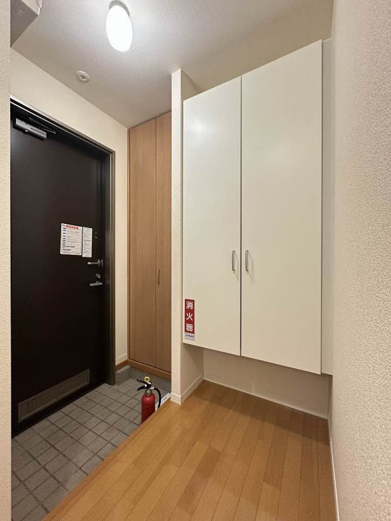 メゾンマスト盛南IIIの玄関写真