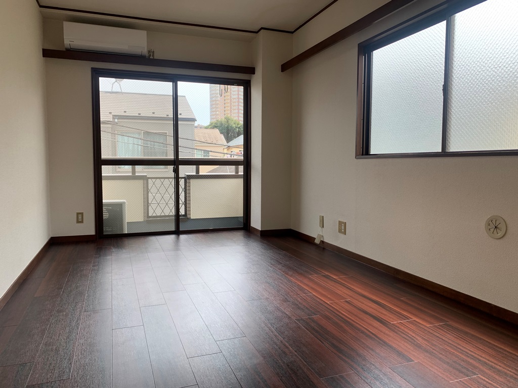 居室・リビング　角部屋の募集です。